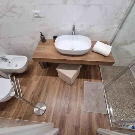 La Casa Di Vale باري